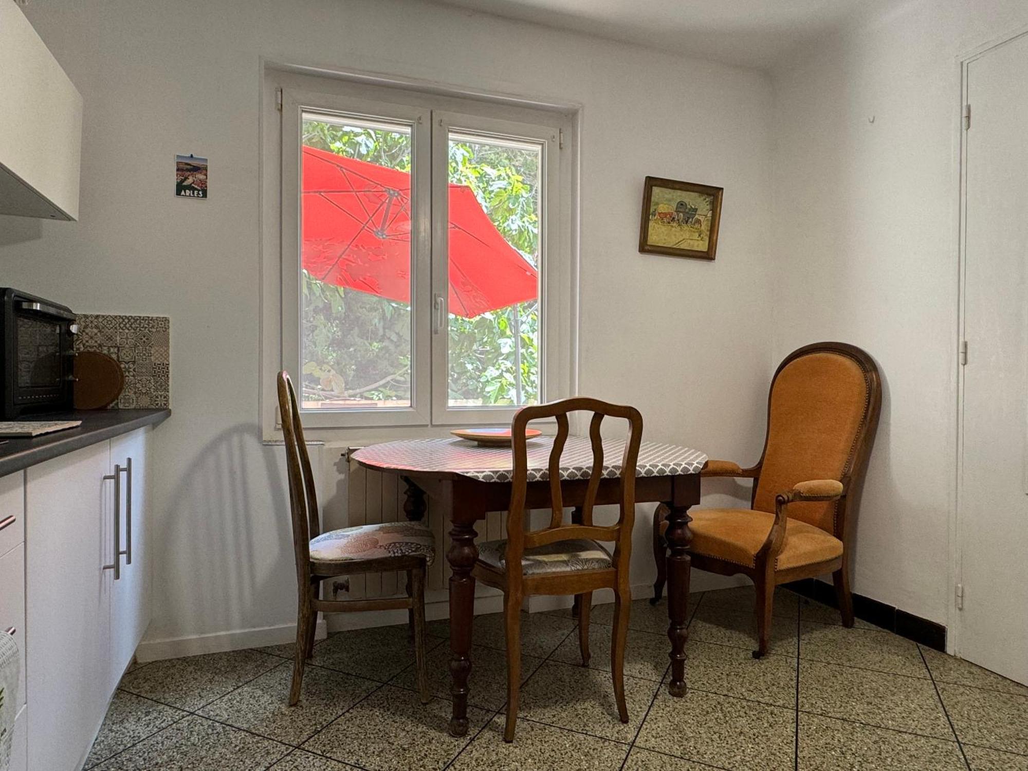 En Ville Avec Un Air De Campagne Arles Exteriér fotografie