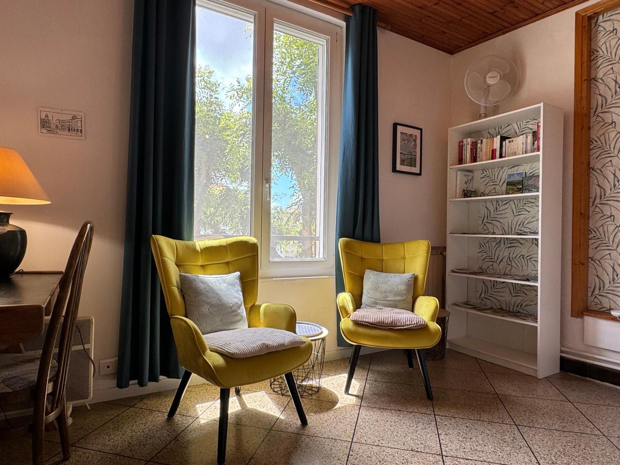 En Ville Avec Un Air De Campagne Arles Exteriér fotografie